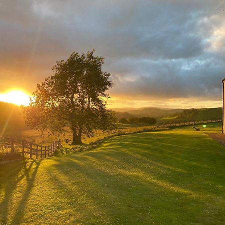 Ladyurd Farmhouse West Linton Dış mekan fotoğraf